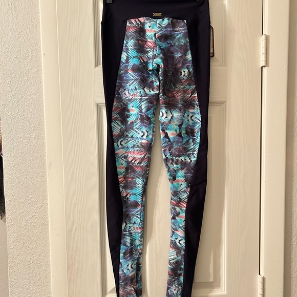 NWT Mika Yoga Leggings - Picture 2 of 2